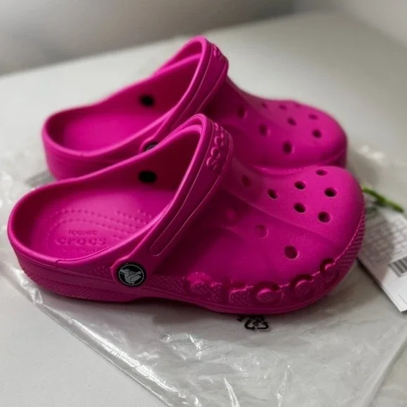 Crocs Electric Pink j2 Kids Baya Clog K Fun Classic Shoes Slides 207013-6QQ NWT - Picture 3 of 8